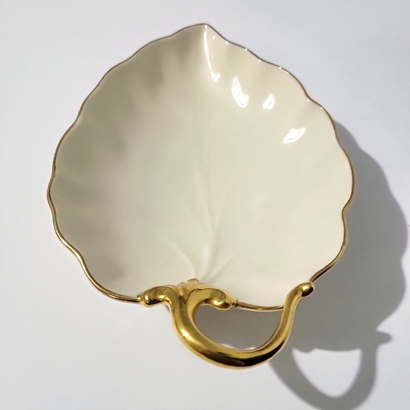 Lenox Hand Decorated 24K Gold Trim Leaf Dish - Picture 3 of 10